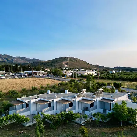 Διαμέρισμα Modern With Garden, Near - El Greco No 5 Τιγκάκι