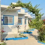 Modern With Garden, Near - El Greco No 5